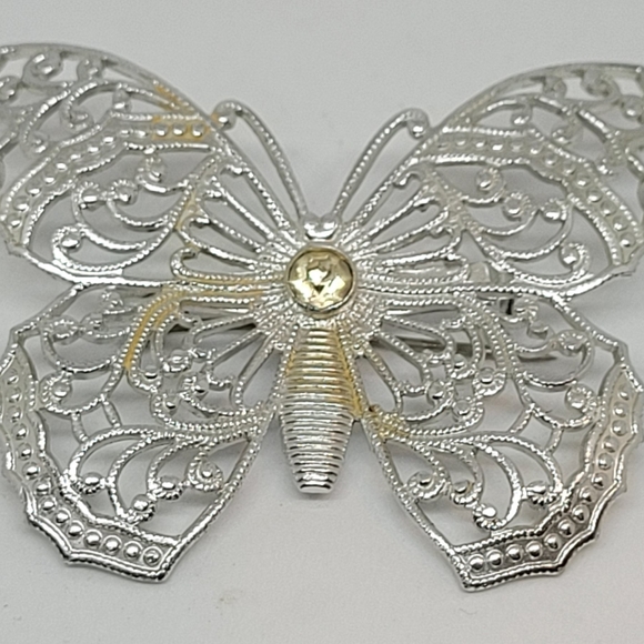 Silver Filagree Butterfly with Rhinestone - Vintage - Picture 7 of 16